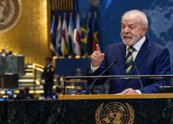 Lula rejeita intervenção militar estrangeira, cobra cooperação contra o crime organizado e alerta na ONU para tarifas comerciais e super El Niño.