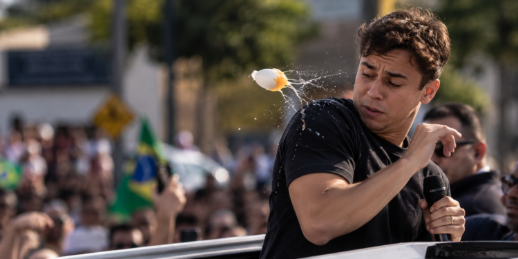 Reportagem sobre diálogo de Nikolas Ferreira com Daniel Vorcaro poderá voltar ao ar após nova decisão da Justiça Eleitoral de Minas Gerais.