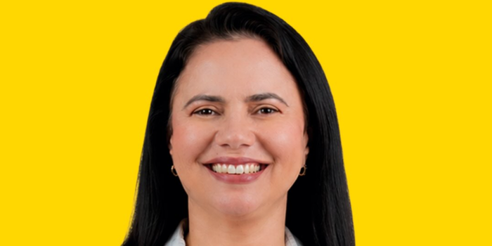 Candidata Maria Yvelônia fica ferida após trio elétrico tombar durante ato de campanha em Valparaíso de Goiás, no Entorno do Distrito Federal.