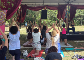 Feira Cultural do Bem-Estar acontece neste sábado em Macaé com música, yoga, oficinas, gastronomia, artesanato e rodas de conversa.