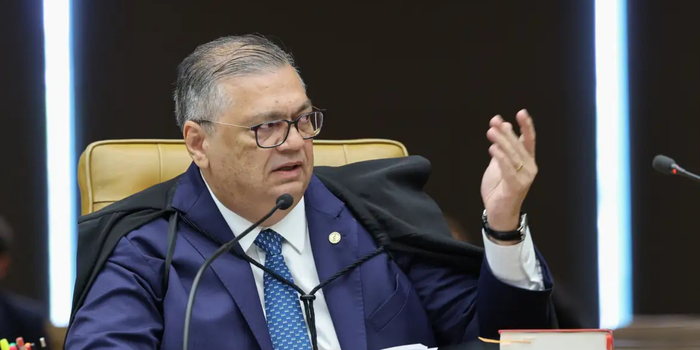 Flávio Dino determina que a Polícia Federal investigue a atuação da CVM em processos ligados ao Banco Master e o arquivamento de uma denúncia de 2022.