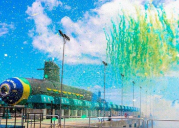 Submarino Almirante Karam realiza primeira imersão estática em Itaguaí e avança nos testes antes da entrada em operação prevista para 2027.