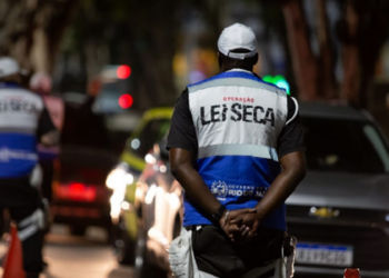 Operação Lei Seca realizou 24 ações no RJ e aplicou 894 multas. Macaé teve quase 30% de resultados positivos para álcool.