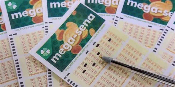 Mega-Sena volta a acumular e pode pagar R$ 95 milhões na terça-feira. Confira as dezenas e os prêmios da quina e quadra.