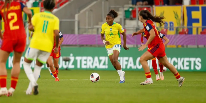 Brasil perde por 1 a 0 para a Espanha nas quartas de final do Mundial Feminino Sub-20 e encerra participação na competição.