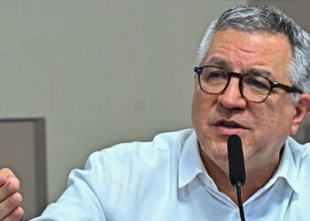 MP assinada por Lula proíbe bets no Brasil, bloqueia novos depósitos e estabelece prazos para saques, devolução de saldos e retirada dos sites do ar.