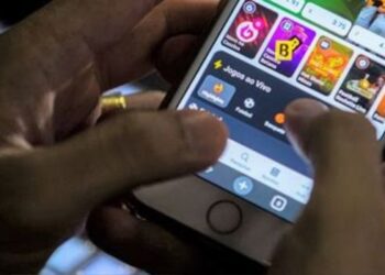 Bets deixam impacto financeiro e de saúde no Brasil. Veja os números das perdas e como funciona o atendimento pelo SUS.