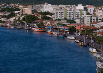 Cabo Frio recebe a 20ª edição do Festival Internacional de Dança, com bailarinos do Brasil e de países da América do Sul, workshops e competições.
