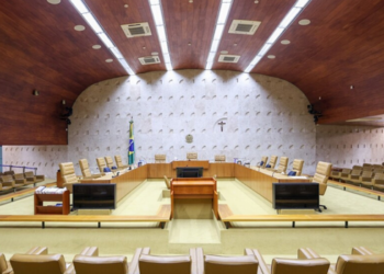 Supremas Cortes dos países do BRICS se reúnem na Índia para discutir cooperação judicial, inteligência artificial e solução de conflitos comerciais.