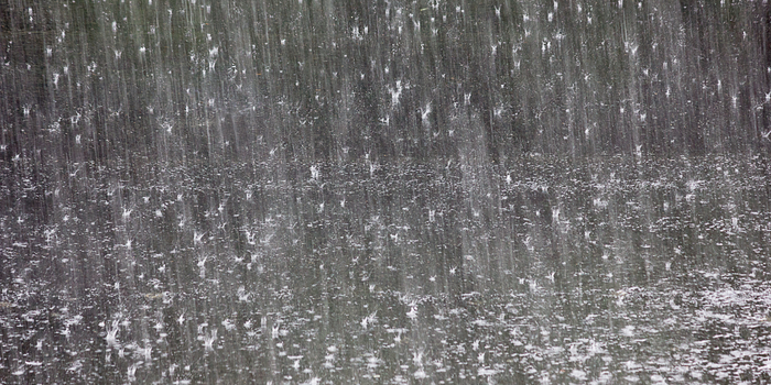 Frente fria perde força nesta terça-feira (8), mas chuva e trovoadas continuam em várias regiões do Brasil. Veja a previsão do tempo para cada região.