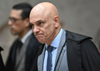 Crise no STF reacende no Senado o debate sobre impeachment de ministros. Moraes e Mendonça aparecem no centro das articulações políticas para 2027.