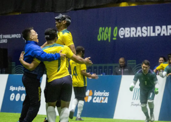 Brasil derrota a Costa Rica por 2 a 0 e avança à final da Copa América de futebol de cegos. Seleção enfrentará a Colômbia neste sábado.