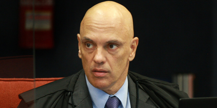 Alexandre de Moraes sinaliza que pretende participar da sessão do STF que analisará pedido de investigação apresentado por André Mendonça no caso Banco Master.