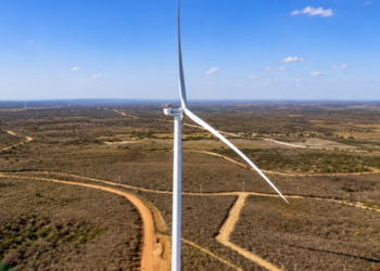 Projeto eólico da CTG Brasil na Paraíba é destacado na China por potencial de evitar mais de 2 milhões de toneladas de CO₂ por ano.