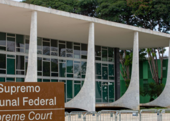 Gilmar Mendes pediu a Edson Fachin o adiamento da sessão do STF marcada para terça-feira e sugeriu reunir processos relacionados ao caso Banco Master.