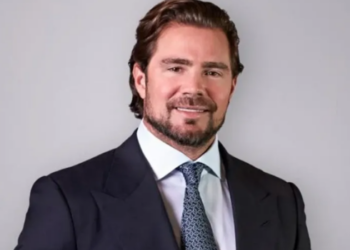 Daniel Vorcaro, do Banco Master, passou a trabalhar em uma horta na Papudinha, em Brasília, após autorização do STF; atividade pode reduzir tempo de prisão.