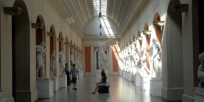 Projeto Música no Museu retorna ao Museu Nacional de Belas Artes após oito anos com recital de abertura do RioHarpFestival.