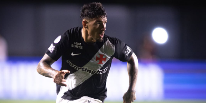 Vasco elimina o Santa Fe e enfrenta o Boca Juniors na semifinal da Sul-Americana. Atlético-MG também avança após eliminar o Santos nos pênaltis.