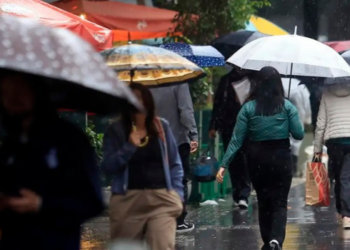 Ciclone extratropical e frente fria aumentam o risco de tempestades no Sul, Sudeste e Centro-Oeste nesta quarta-feira, enquanto calor e baixa umidade persistem em parte do país.