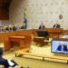 Moraes e Mendonça trocaram acusações durante sessão do STF sobre o caso Master. Embate envolveu PF, testemunhas e suspeitas de motivação política.