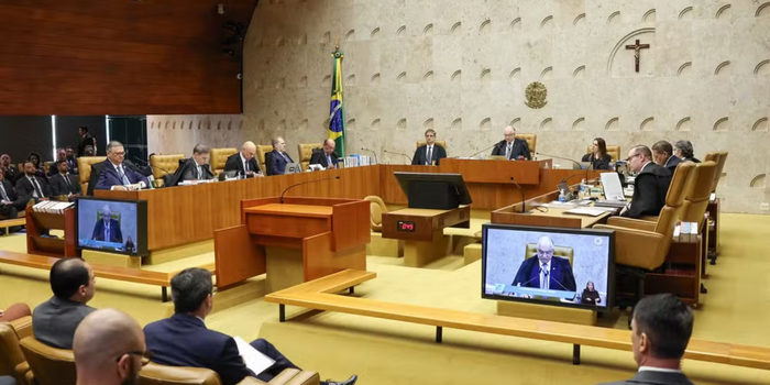 Moraes e Mendonça trocaram acusações durante sessão do STF sobre o caso Master. Embate envolveu PF, testemunhas e suspeitas de motivação política.