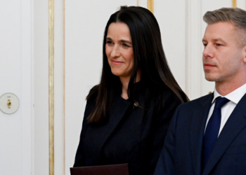Moscou promete reagir após Hungria determinar saída de dez integrantes da missão russa em Budapeste.