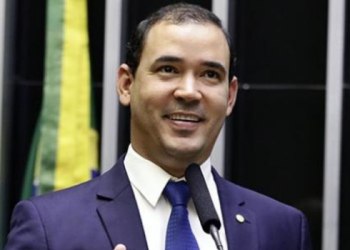 Deputado federal Vicentinho Júnior é eleito governador do Tocantins após reverter resultado do primeiro turno. Veja os números.