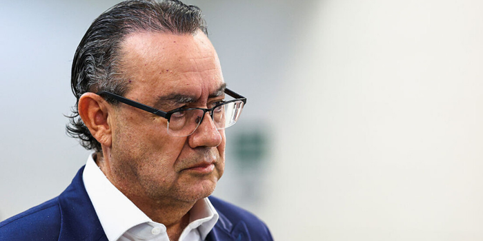 Augusto Cury afirma que advogados estudam mandado de segurança para tentar adiar o primeiro turno das eleições por uma semana.