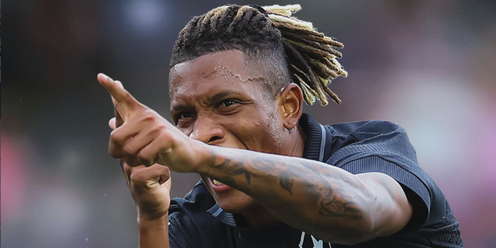 Coritiba e Botafogo empatam por 1 a 1 no Couto Pereira pela 30ª rodada do Brasileirão. Resultado mantém os dois times em fase negativa.