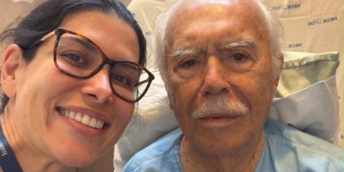 José Sarney deixa a UTI após cirurgia para tratar obstrução intestinal e continua internado em São Luís, no Maranhão, sem previsão de alta.