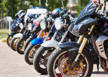 Produção de motocicletas no Brasil chega a 186,7 mil unidades em setembro de 2026 e leva Abraciclo a elevar projeção anual para 2,1 milhões.