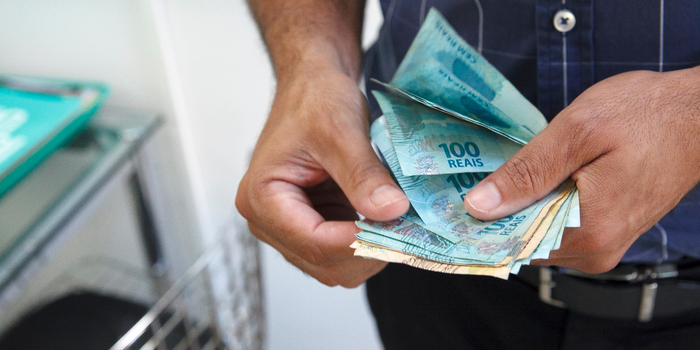 Sebrae disponibiliza simulador tributário gratuito para micro e pequenas empresas avaliarem possíveis impactos da reforma tributária e planejarem suas finanças até 2033.