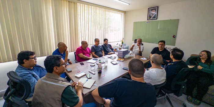 Macaé fará cadastro de veículos entre 4 e 18 de novembro para controlar o acesso ao bairro Pecado durante as Águas Dançantes do Natal Magia 2026.