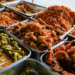 Vídeos de desafios de comida fazem sucesso nas redes, mas especialistas alertam para riscos de excesso, engasgos, refluxo e normalização de porções exageradas.