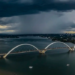 Segunda-feira (5) será de chuva forte e risco de temporais em áreas do Centro-Oeste, Sul e Sudeste. Norte e Nordeste mantêm calor e pancadas isoladas.