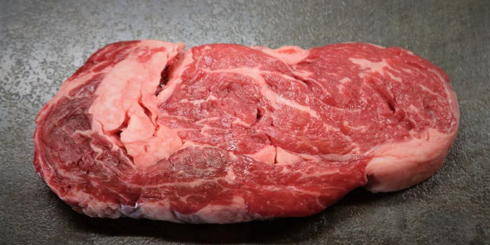 Brasil abre 38 novos mercados para carne bovina desde 2023, enquanto enfrenta tarifa de 67% na China e restrições sanitárias da União Europeia.
