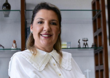 Ex-presidente da Caixa, Daniella Marques pode integrar o secretariado de Douglas Ruas. Nomeação ainda não foi confirmada.