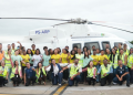 Projeto da ANAC leva 28 crianças e adolescentes de Macaé para conhecer profissões da aviação offshore e realizar o primeiro voo de helicóptero.