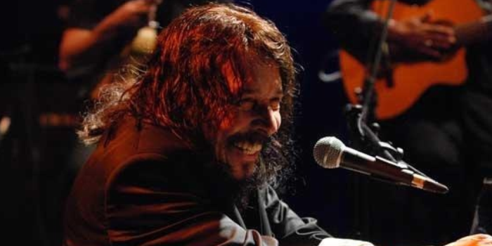 Morre Benito di Paula, aos 84 anos, em São Paulo. Cantor enfrentava câncer de próstata e deixa clássicos do samba como Retalhos de Cetim.