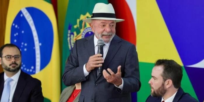 Canal Exército do Lula ficou fora do ar após decisão de Kassio Nunes Marques. Veja quando poderá voltar ao WhatsApp.