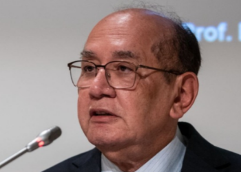  STF arquiva pedido de investigação contra Alfredo Gaspar, candidato a vice de Flávio Bolsonaro, após PGR apontar falta de elementos para abrir inquérito.