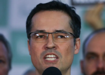 TSE julga nesta quinta-feira (8) recurso que questiona o registro de Deltan Dallagnol, eleito senador pelo Paraná no primeiro turno das eleições de 2026.