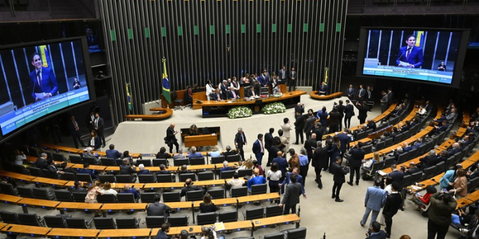 Câmara dos Deputados terá 183 parlamentares de primeiro mandato a partir de fevereiro de 2027