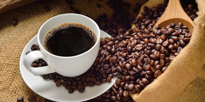 Dia Internacional do Café é celebrado em 1º de outubro. Brasil se destaca na produção, exportação e consumo da bebida, com safra recorde estimada para 2026.